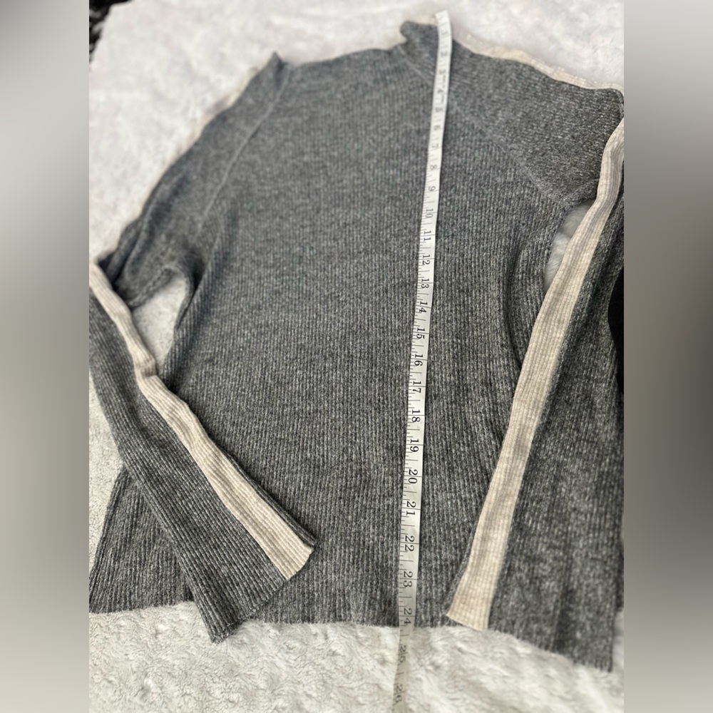 COA Ribbed Gray Knit Sweater - Picture 8 of 8